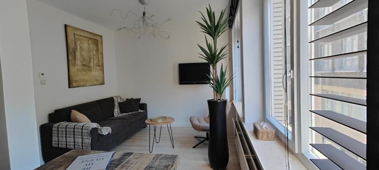 Centrum Luxe Appartement Ost 2 Plus 2 Oostende Exteriör bild